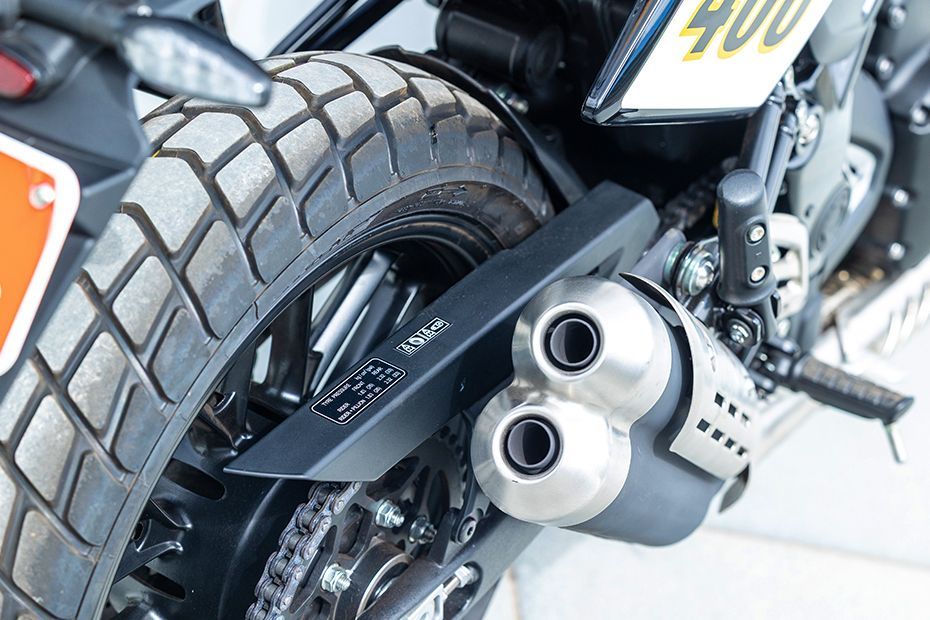 Chain Cover Image of Tracker 400