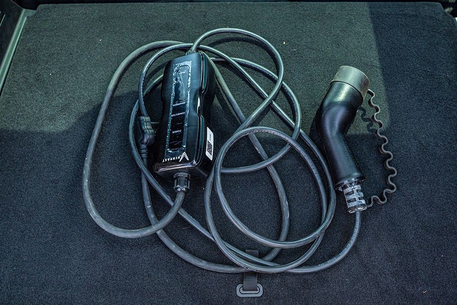 Charger Image of VF6