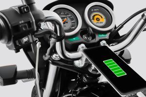 Charging ports of Splendor Plus Flex Fuel