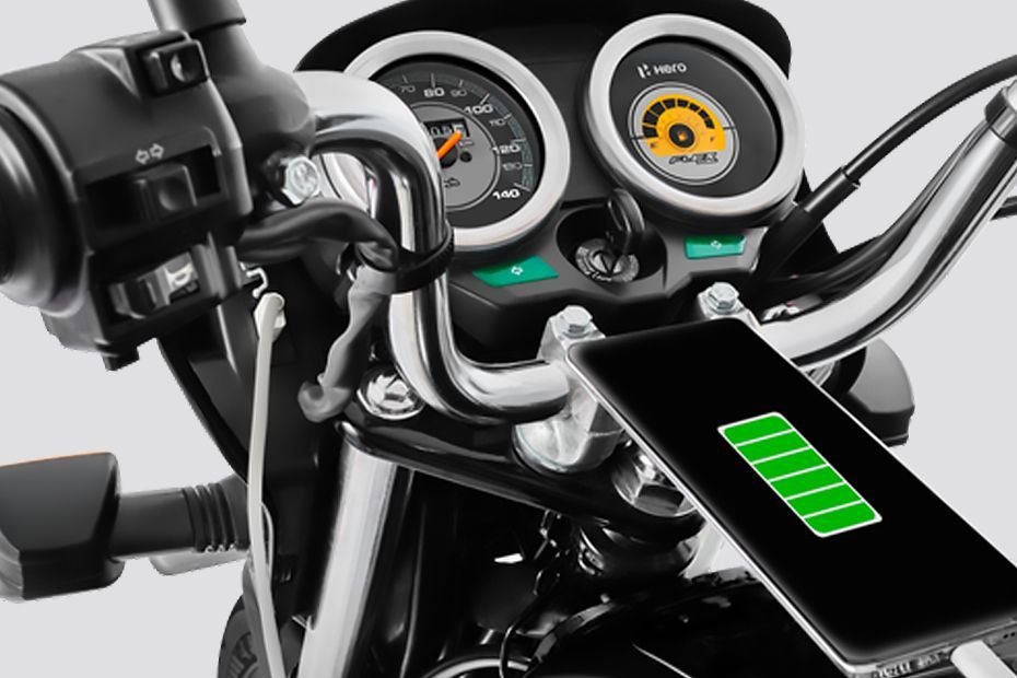 Charging ports of Splendor Plus Flex Fuel