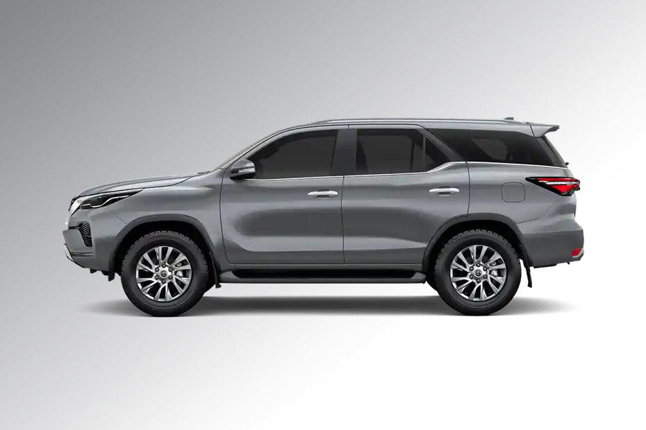 Toyota Fortuner Silver-Metallic colour