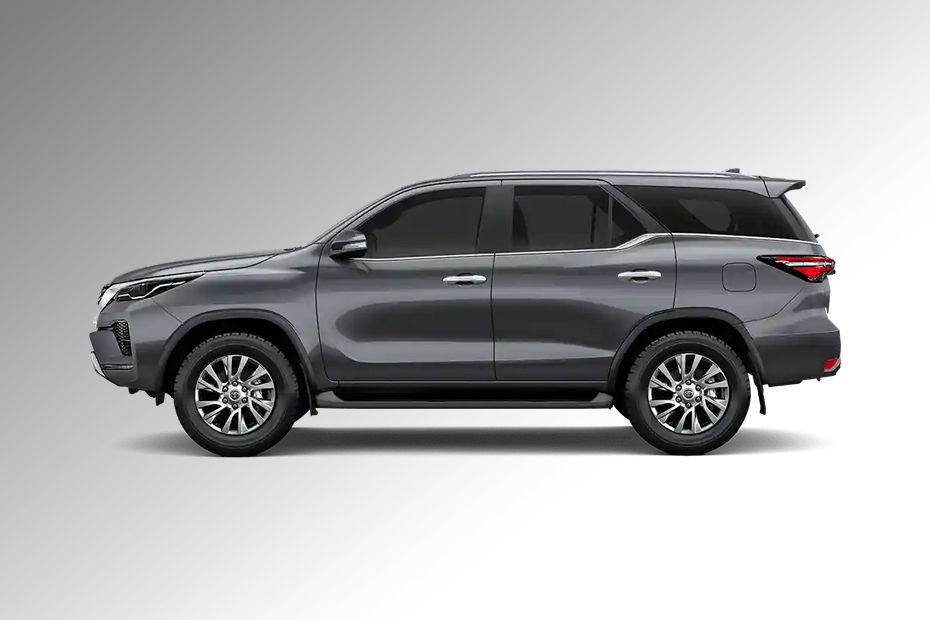 Toyota Fortuner Sparkling-Black-Crystal-Shine colour