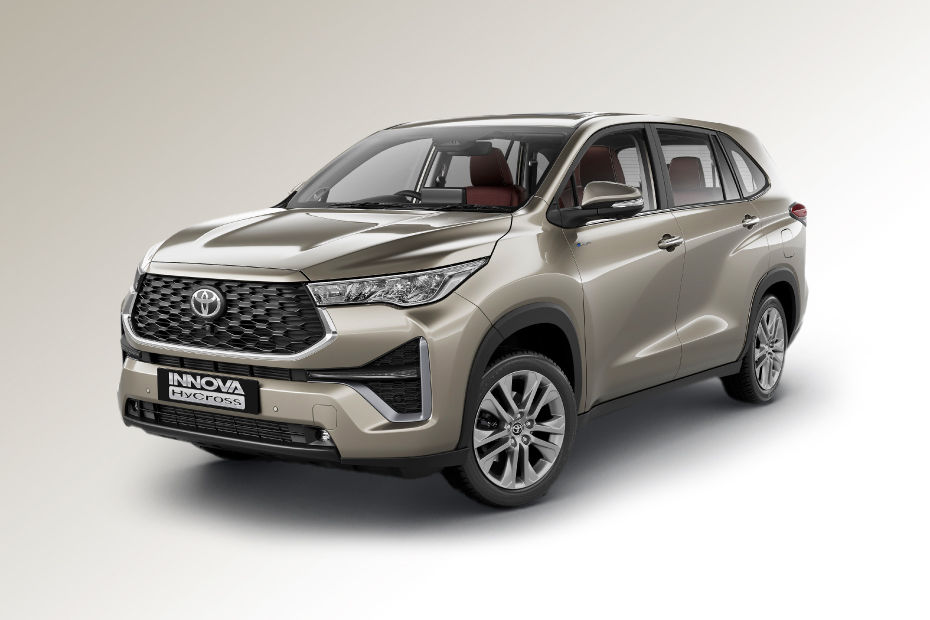 Toyota Innova Hycross Avant-Garde-Bronze-Metallic colour