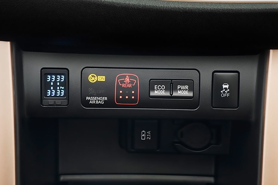 Toyota Innova Crysta Images, Innova Crysta Interior & Exterior Photos ...