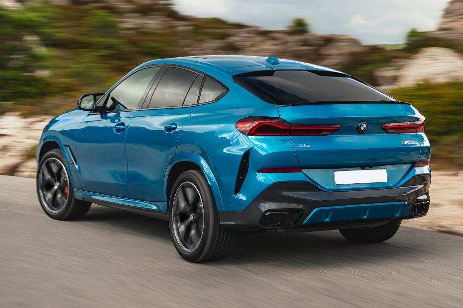 Driving: Rear Left Three Quarter View Image of X6