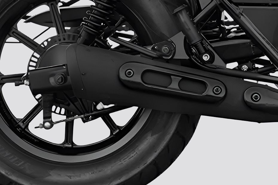 Exhaust (End Can) of Avenger 220 Street