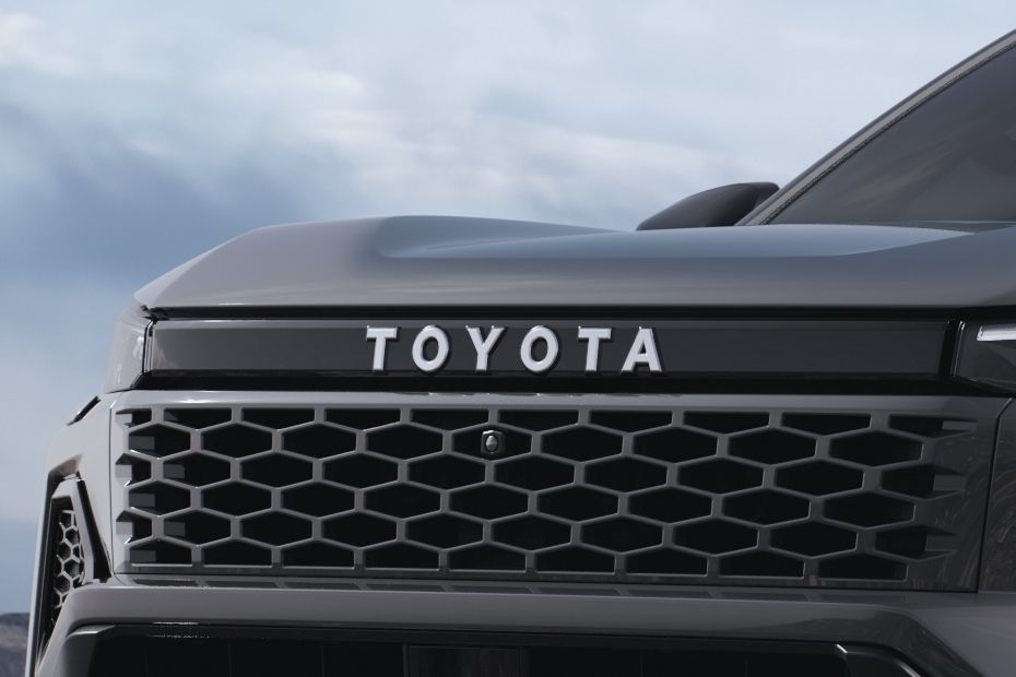 Brand Logo (Front) Image of Hilux 2026