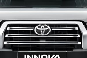 Brand Logo (Front) Image of Innova Crysta