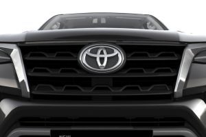 Brand Logo (Front) Image of Fortuner