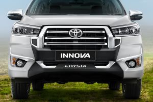 Front Grille Image of Innova Crysta