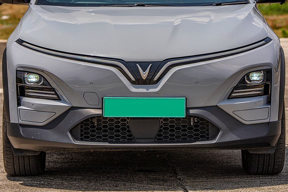 Front Grille Image of VF6