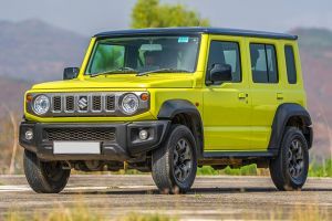 Front Left Quarter View Image of Jimny