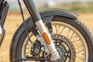 Front Mudguard & Suspension of Bullet 650