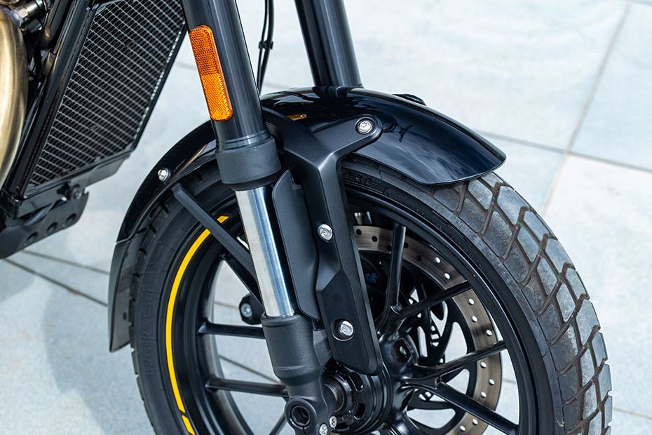 Front Mudguard & Suspension of Tracker 400