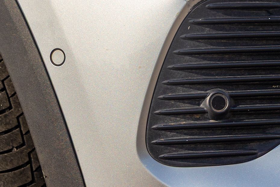 Front Parking Sensors Image of GLC