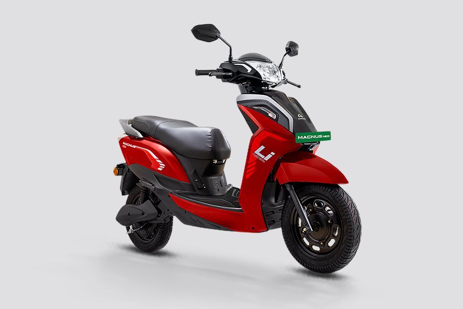 Front Right Quarter View of Magnus Neo