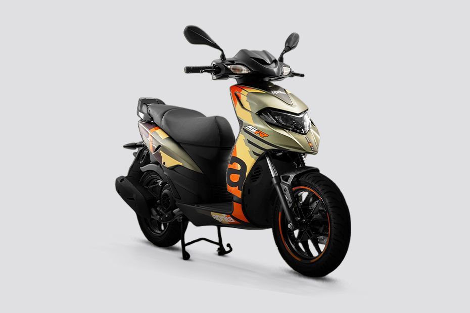 Front Right Quarter View of SR 125 hp.e