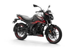 Front Right Quarter View of Pulsar N160