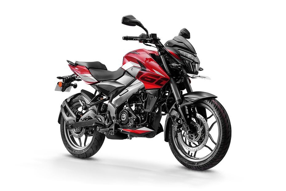 Front Right Quarter View of Pulsar NS160