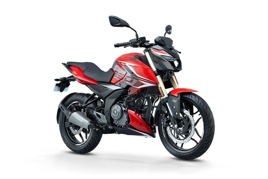 Front Right Quarter View of Pulsar N250
