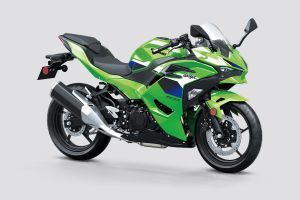 Front Right Quarter View of Ninja 500