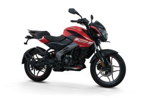 Front Right Quarter View of Pulsar NS 125