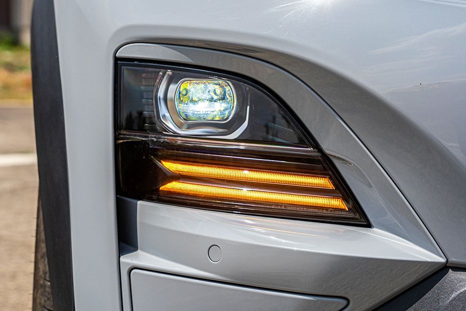 Turn Indicator (Front) Image of VF6