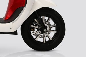 Front Tyre of Acute 2.2
