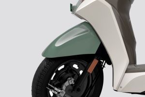 Front Tyre of Magnus Grand
