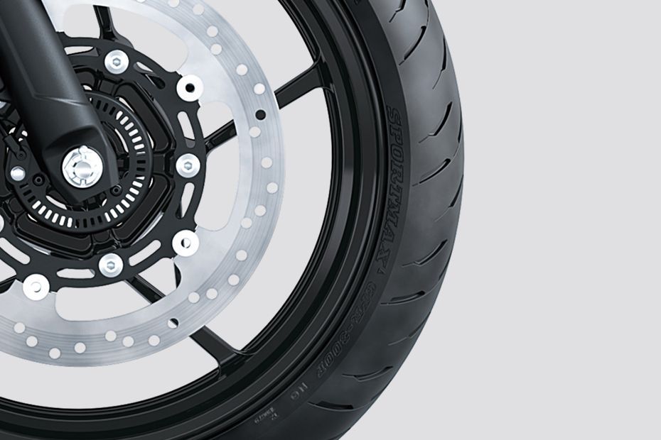 Front Tyre of Ninja 500