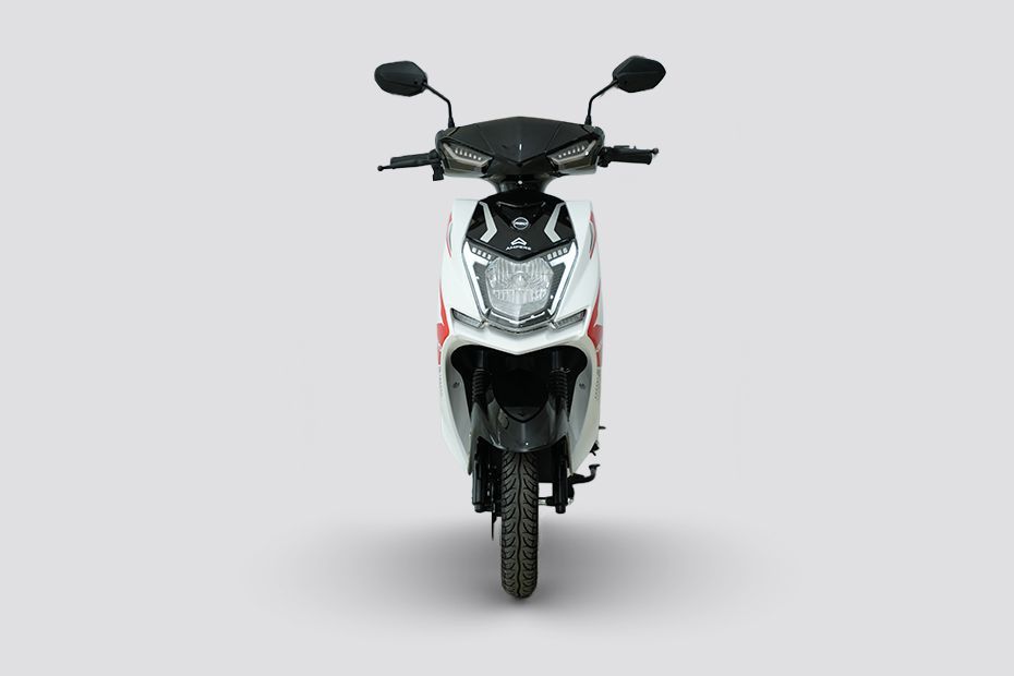 Front View of Reo