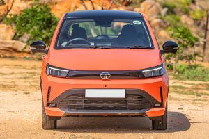 Front View Image of Tiago