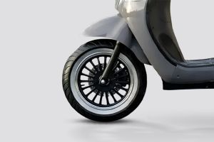 Front Wheel of Trento