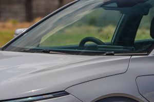 Front Windshield and Wiper Image of VF6