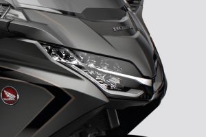 Headlamp of Gold Wing