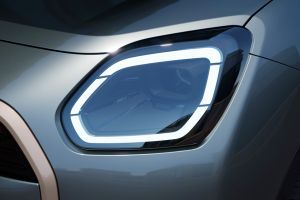 Headlight Image of Countryman C