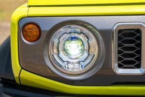 Headlight Image of Jimny