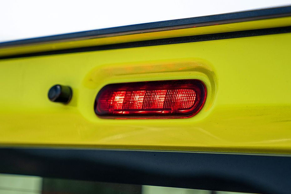 High Mount Stop Lamp Image of Jimny