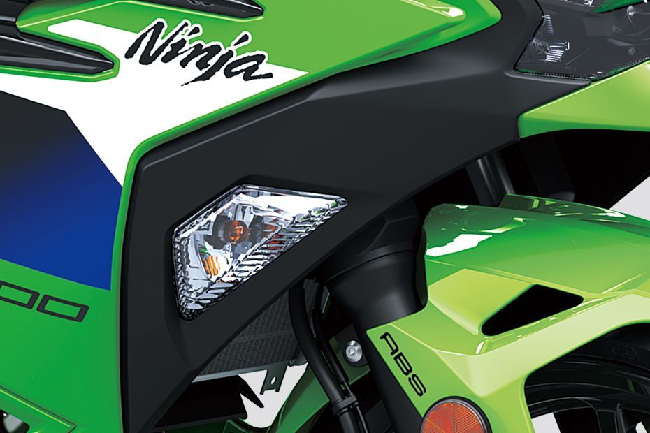 Indicator (Front) of Ninja 500