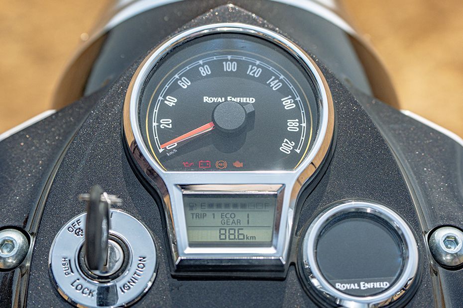 Instrument Cluster of Bullet 650