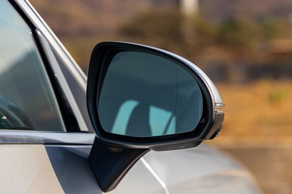 Outside Mirror Glass Image of GLC