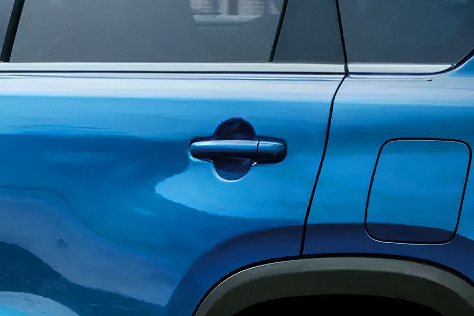 Rear Door Handle Image of Hyryder