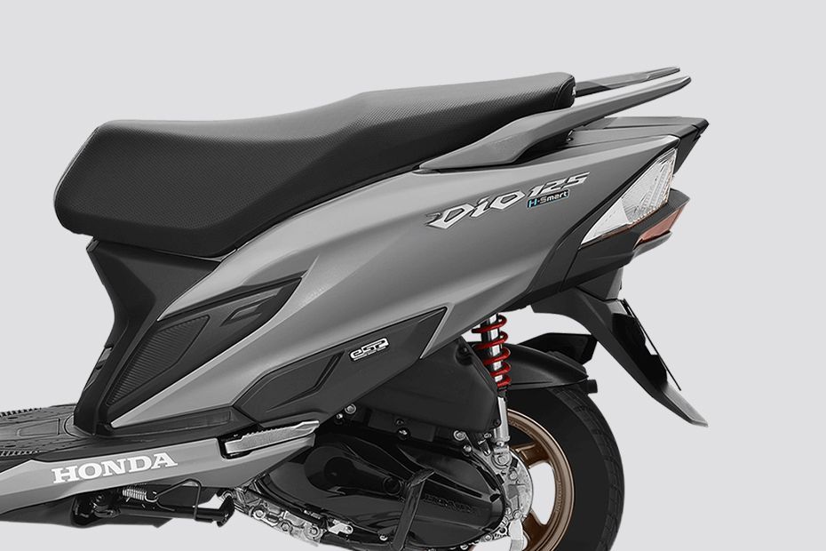 Rear Fairing of Dio 125
