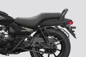 Rear Fairing of Avenger 220 Street