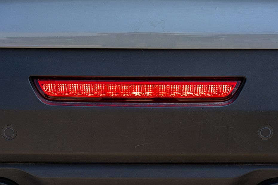 Rear Fog Lamp Image of VF6