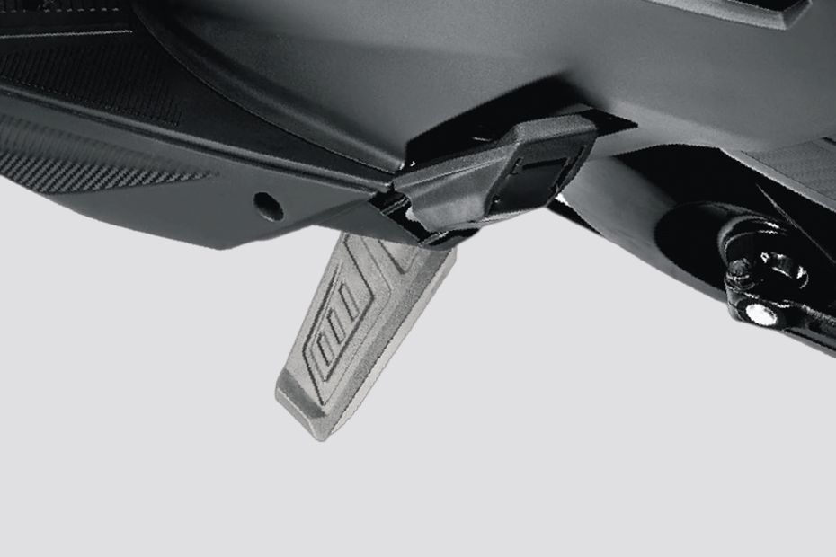 Rear Footpeg of Dio 125
