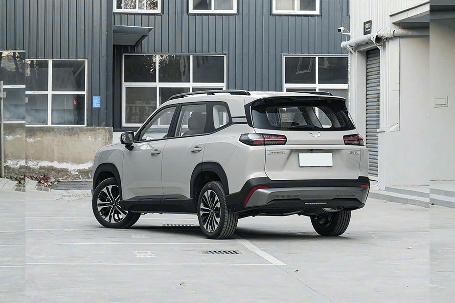 Rear Left Three Quarter View Image of Starlight 560