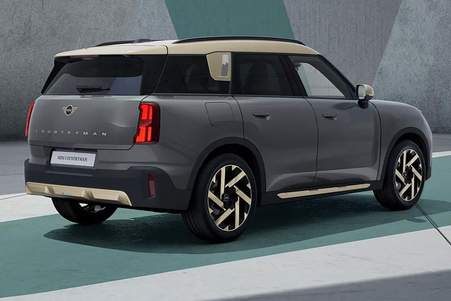 Rear Right Three Quarter View Image of Countryman C