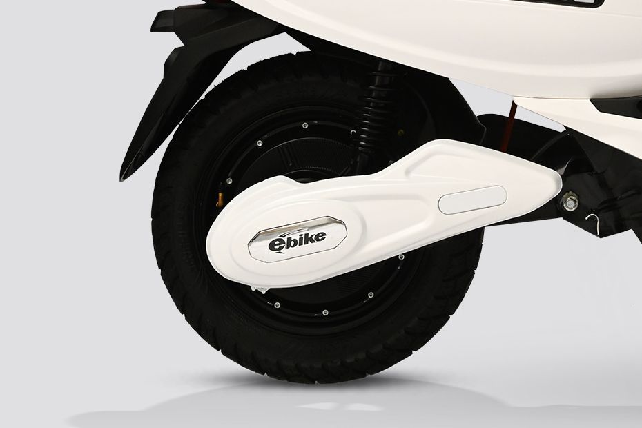 Rear Tyre of Acute 2.2