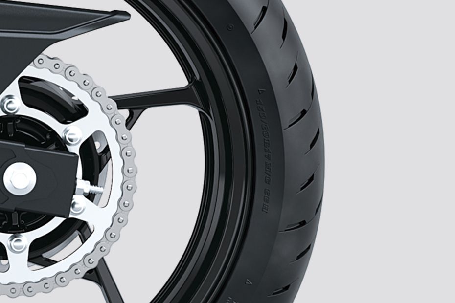 Rear Tyre of Ninja 500
